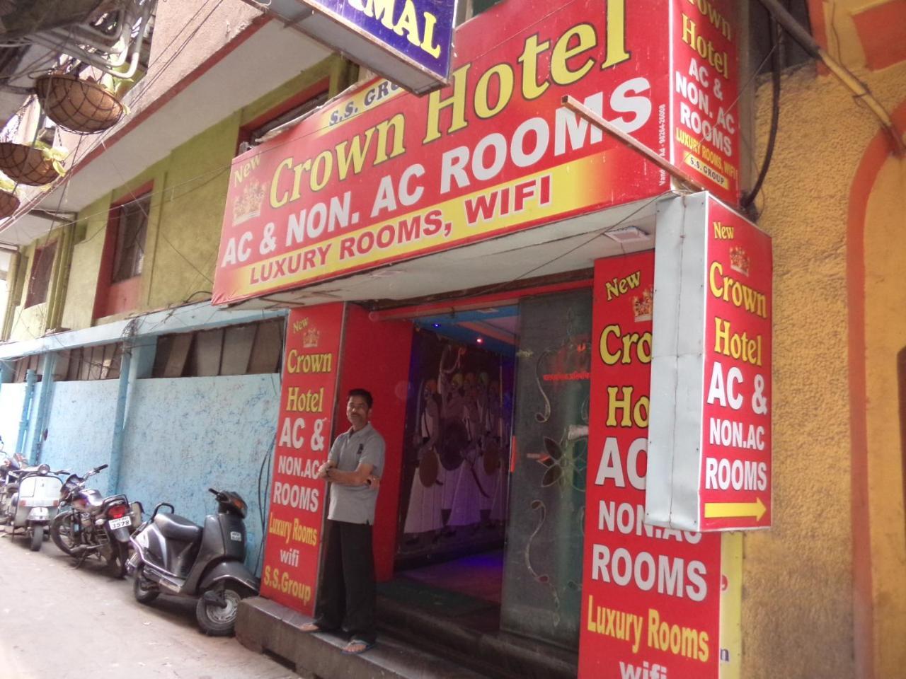 New Crown Hotel Indore Exteriör bild